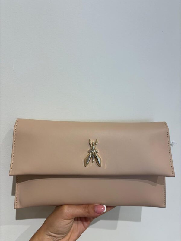 POCHETTE FLY IN PELLE CON CATENA PATRIZIA PEPE