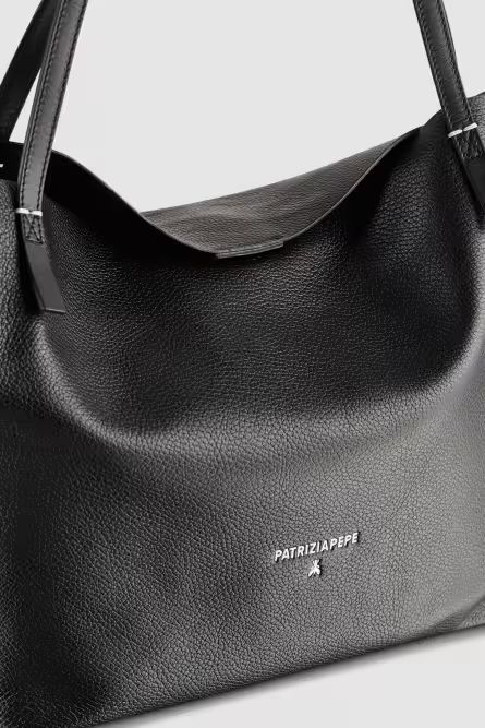 Borsa shopping Never Complete in pelle martellata Patrizia Pepe - immagine 4